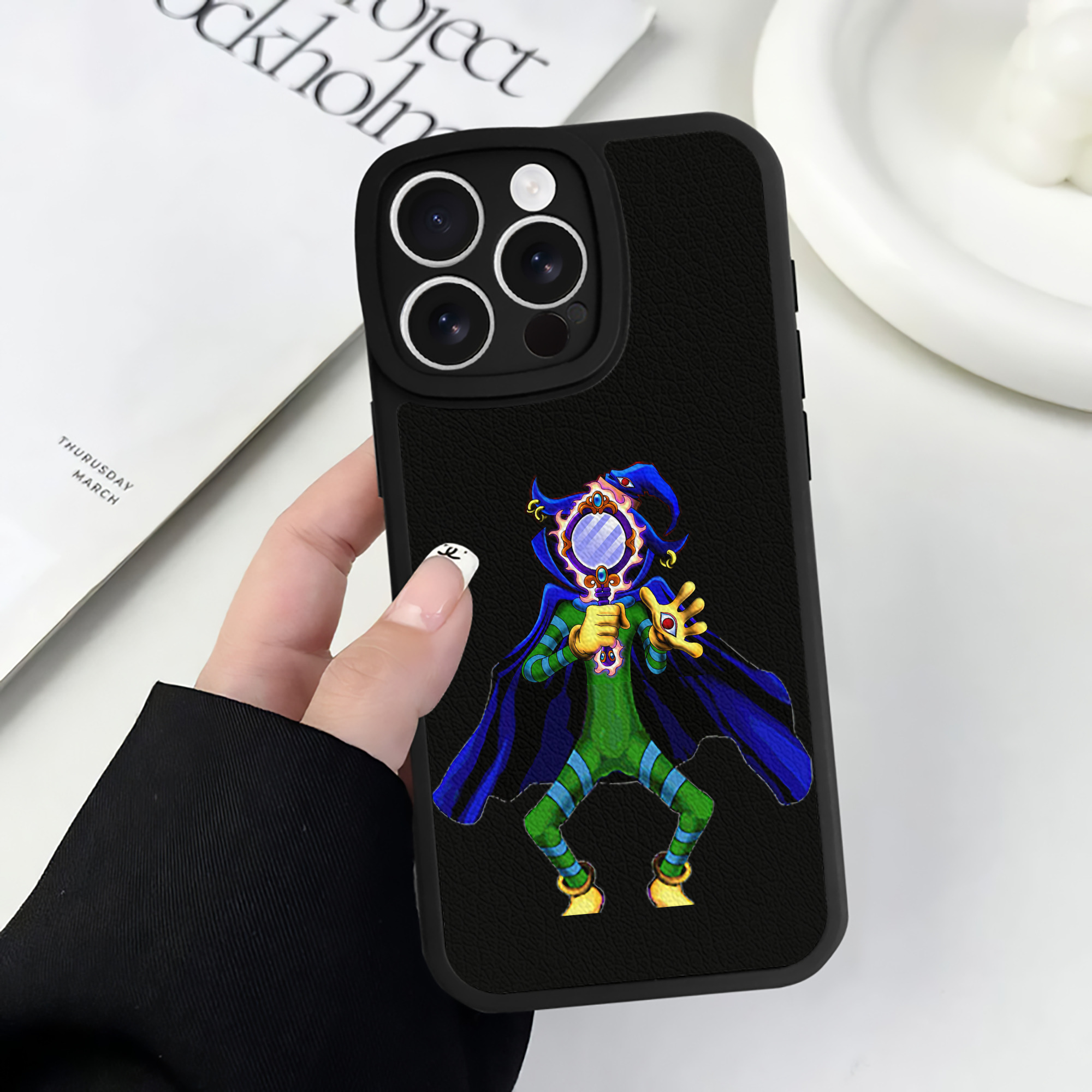 遊☆戯☆王 Yu-Gi-Oh! 【iPhone 16シリーズ対応】シリコンスマホケース（レザー調） 材質：シリコン